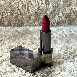 Burberry Natural Sheer Lipstick Lip Mist Blueberry 206